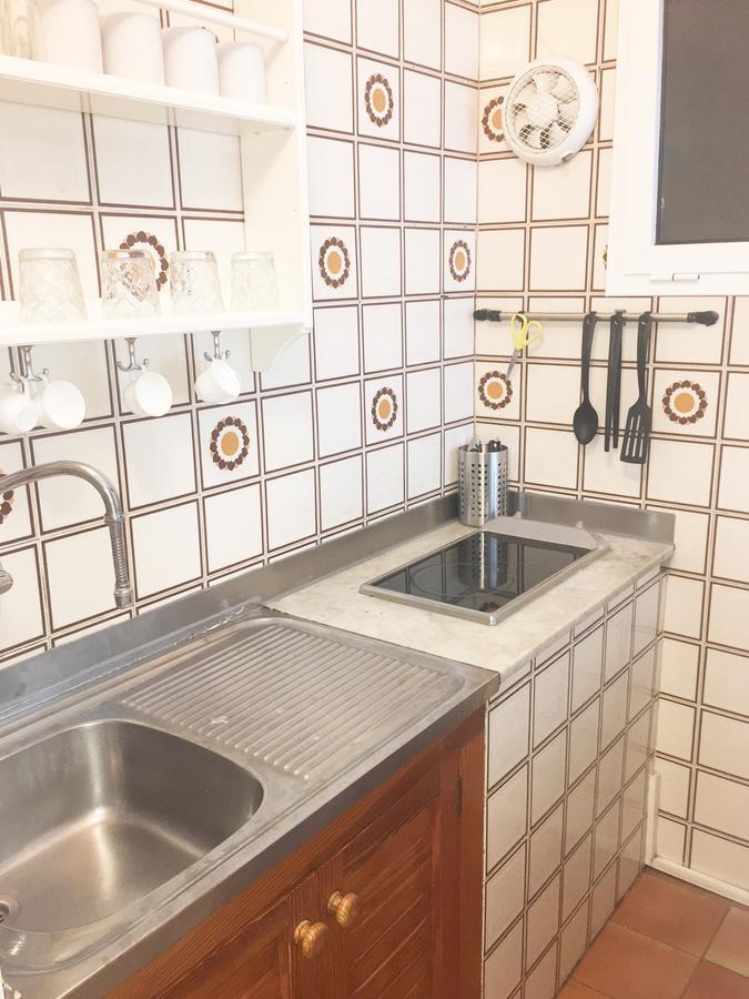 Apartamentos Albertos Санта Еулалия дел Рио Екстериор снимка